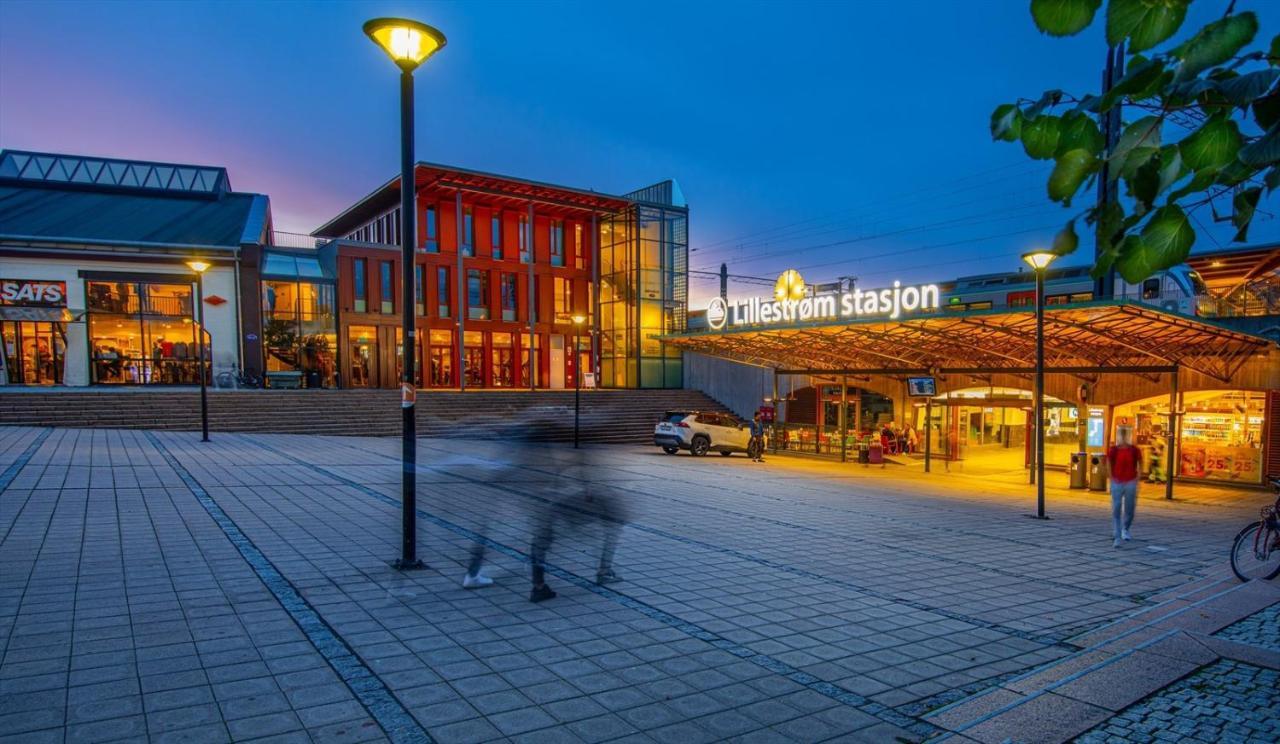 Demims - Location & Parking